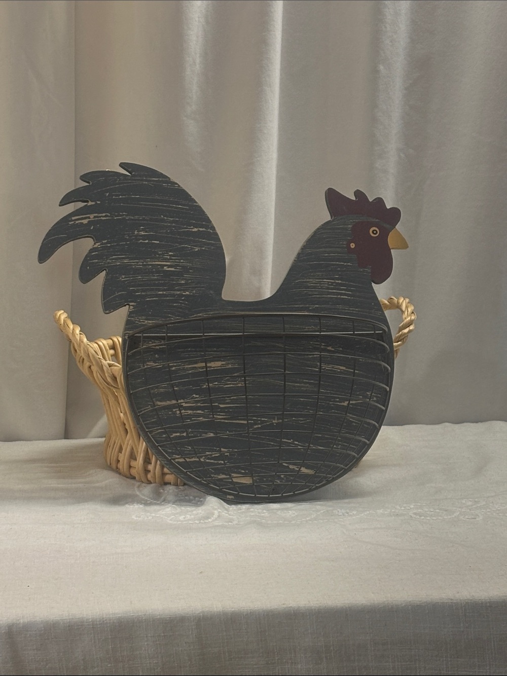 Rooster Wall Basket - Picture 3 of 5